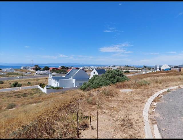 LAND FOR SALE IN DA GAMA BAY